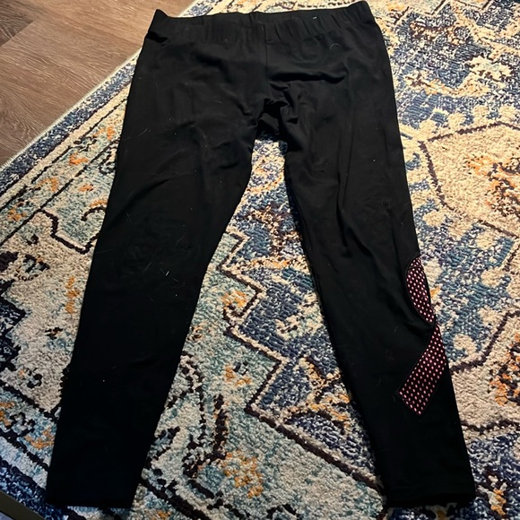 Livi Active black high rise ankle length breast cancer awareness leggings. GUC. - Picture 1 of 3
